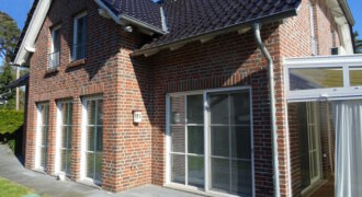 Wildau – Am Kurpark Wildau: EFH mit 5 Zimmern, Doppelcarport und S-Bahn-Anschluss, nahe der Dahme.