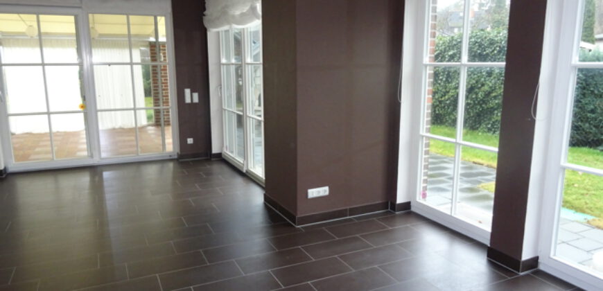 Wildau – Am Kurpark Wildau: EFH mit 5 Zimmern, Doppelcarport und S-Bahn-Anschluss, nahe der Dahme.