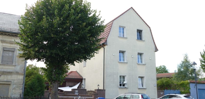 Wandlitz – Berlin: Vollsaniertes 3-Familienhaus in Toplage im Berliner Speckgürtel.