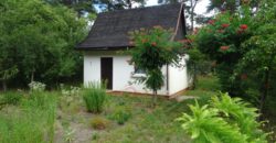 Oranienburg: Ausbaufähiges Wochenendhaus auf Baugrundstück mit ca. 759m² in Waldlage