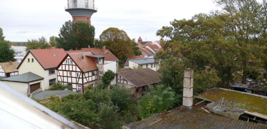 Nauen, in malerischer Altstadtlage, Einfamilien-Reihenhaus mit großer überdachter Sonnenterasse.