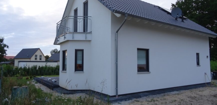 Kremmen im Berliner Speckgürtel: EFH, gr. Garten, ruhige begehrte Wohnlage, S/W-Terrasse, 2 Stellpl.