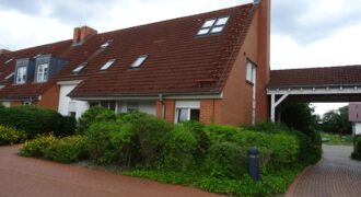 Wilkendorf, helle großzügige 3 Zimmer Maisonette mit Kamin