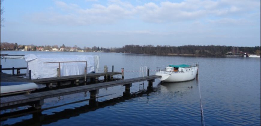 Zeuthener See- 30 Min. bis Berlin-Alexanderplatz:2-Fam-DHH mit Bootshaus(EFH), Anleger u.Seeterrasse