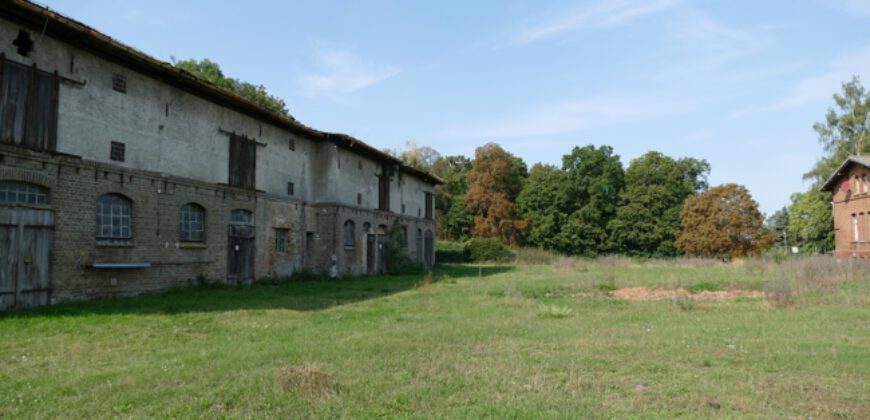 Fehrbellin, Königshorst, großes Grundstück in Ortsmitte