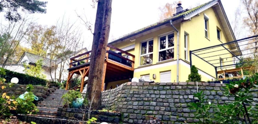 Glienicke-Nordbahn: Naturschutzgebiet- Wohnen und Arbeiten in exklusiver Hanglage, mit Waldzugang