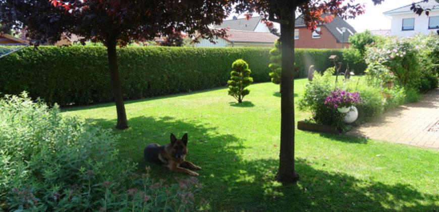 Schorfheide-Eberswalde: 3,5% Rendite! Moderner, barrierefr. Bungalow auf Eckgrdstk., in ruhiger Lage
