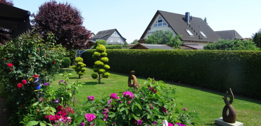 Schorfheide-Eberswalde: 3,5% Rendite! Moderner, barrierefr. Bungalow auf Eckgrdstk., in ruhiger Lage