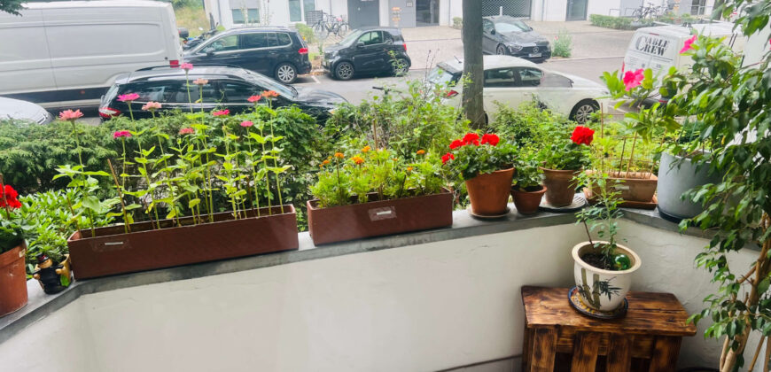 Berlin-Halensee 10 Min. fußläufig zum Ku`Damm, repräsentative Altbauwohnung mit  4 Zimmer, Balkon, Einliegerwohung