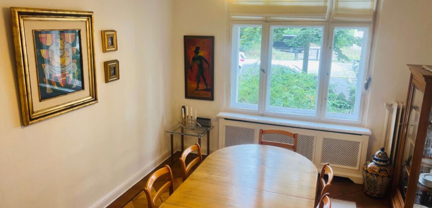 Berlin-Halensee 10 Min. fußläufig zum Ku`Damm, repräsentative Altbauwohnung mit  4 Zimmer, Balkon, Einliegerwohung