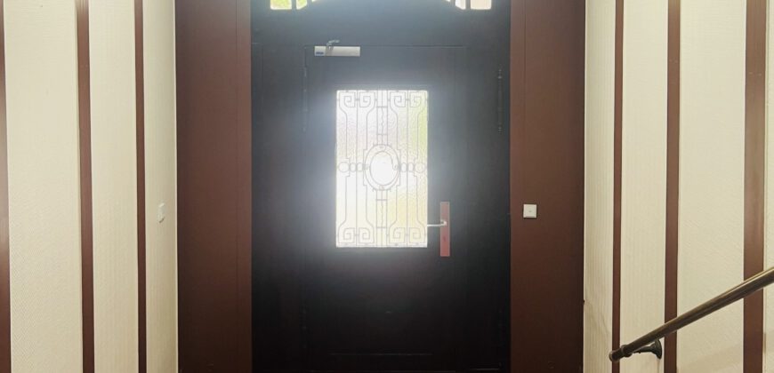 Berlin-Halensee 10 Min. fußläufig zum Ku`Damm, repräsentative Altbauwohnung mit  4 Zimmer, Balkon, Einliegerwohung