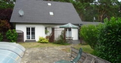 Wandlitz: Top Landhaus mit großer Liegenschaft u. Bauland, überdachtes Schwimmbad, Doppelgarage uvm.