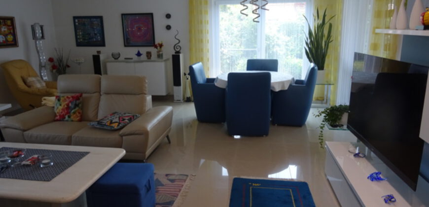 Schorfheide-Eberswalde: 3,5% Rendite! Moderner, barrierefr. Bungalow auf Eckgrdstk., in ruhiger Lage