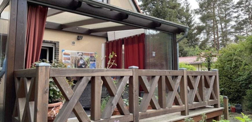 Wandlitz-Basdorf: EFH mit Aus- u.Anbaupotential, Garage, Carport, Wintergarten, hintere Bebauung möglich