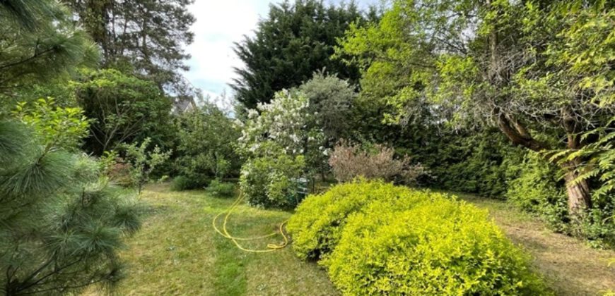 Wandlitz-Basdorf: EFH mit Aus- u.Anbaupotential, Garage, Carport, Wintergarten, hintere Bebauung möglich