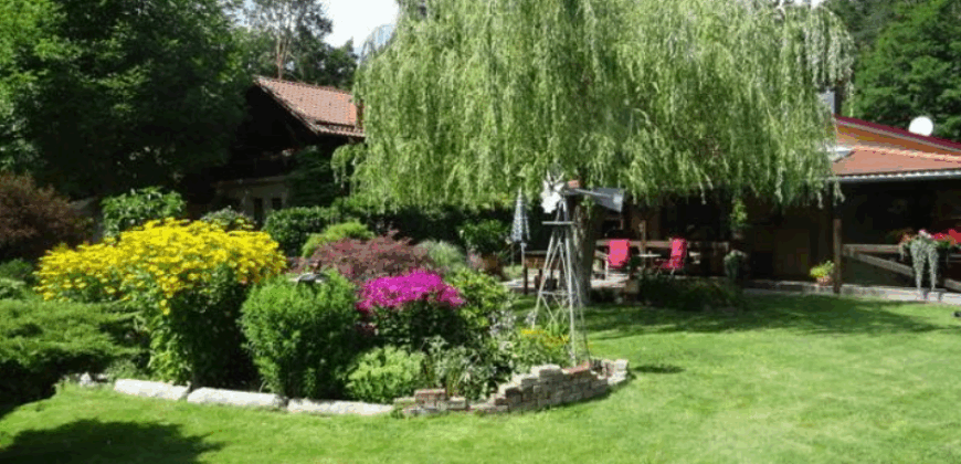 Gepflegtes Landhaus in Bestlage für Naturliebhaber